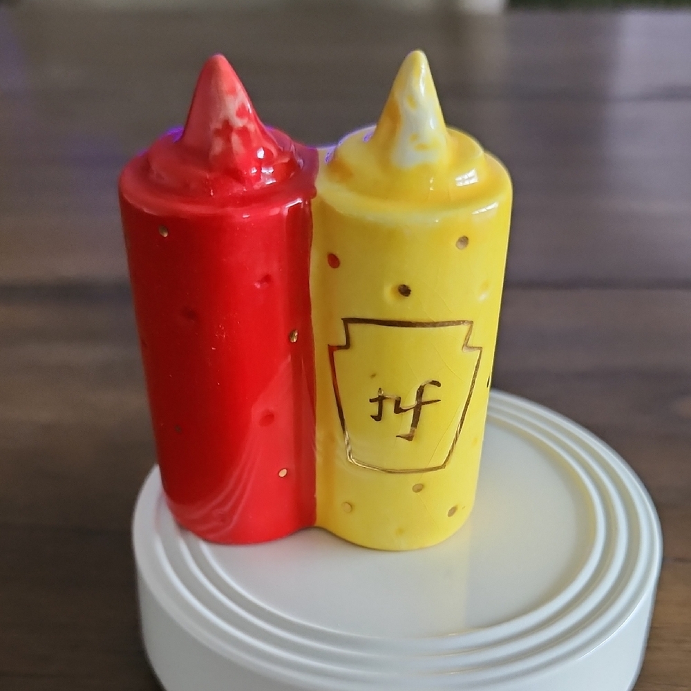 Retired Nora Fleming Ketchup Mustard mini